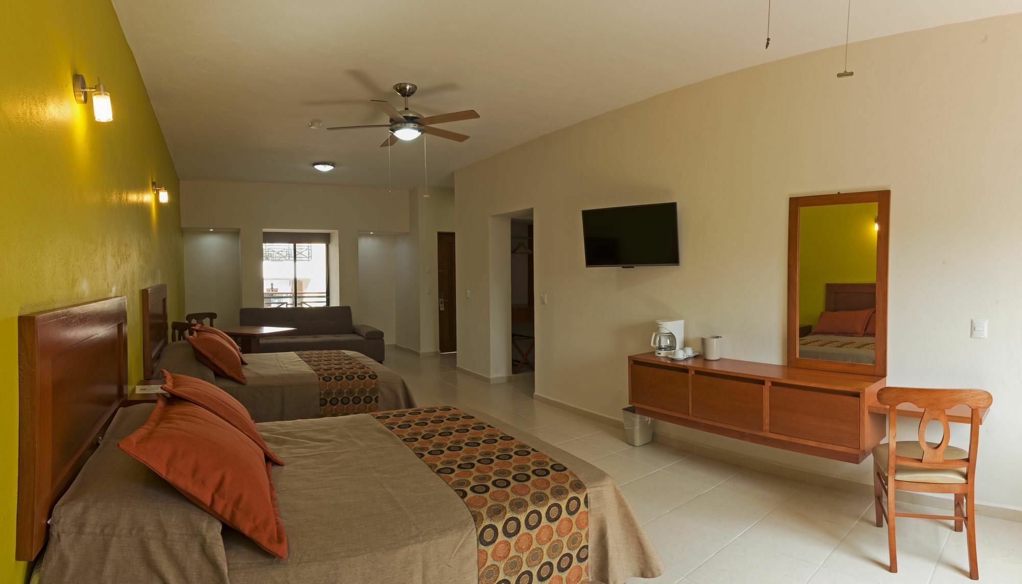 Concierge Plaza La Villa Colima Extérieur photo