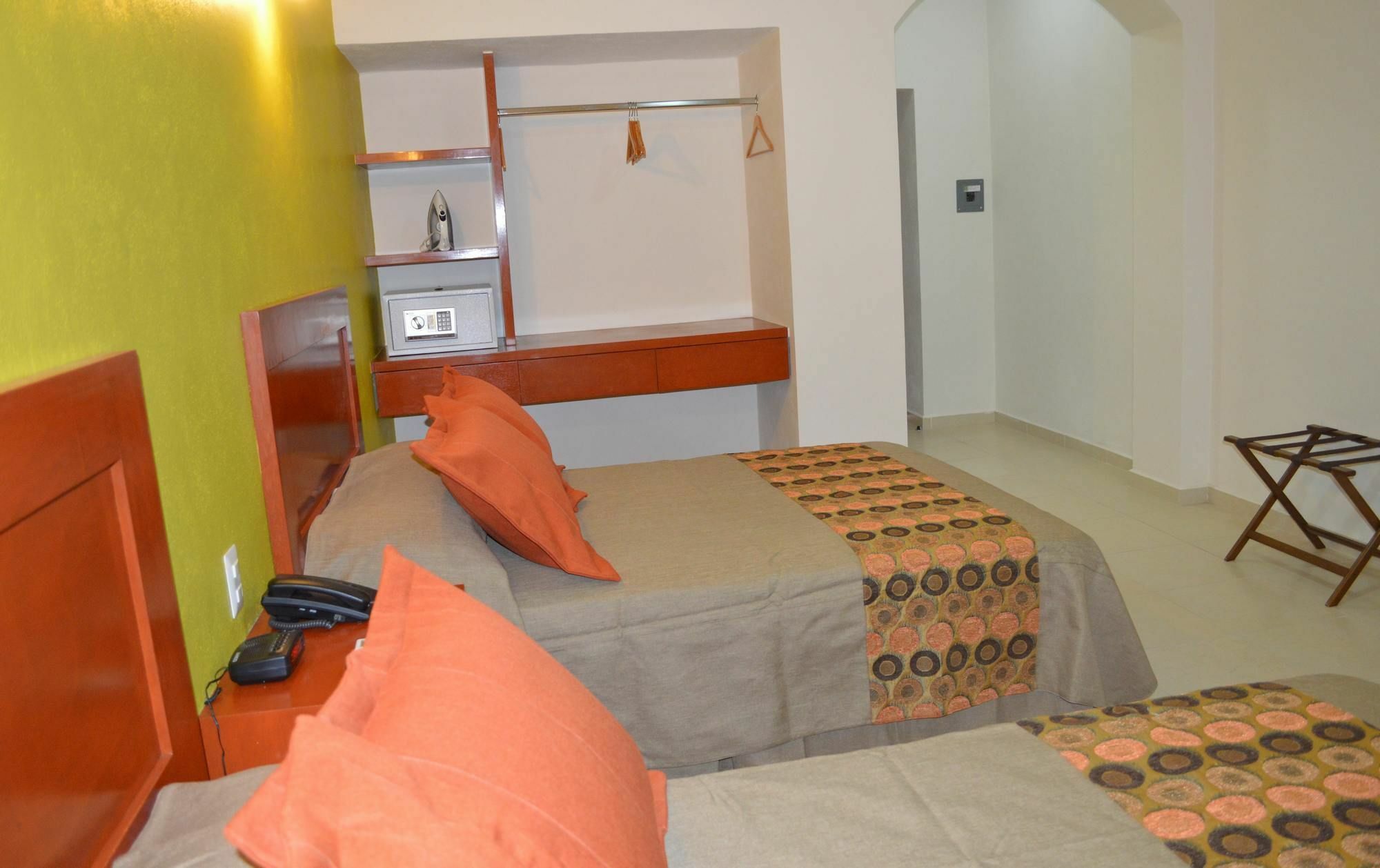 Concierge Plaza La Villa Colima Extérieur photo