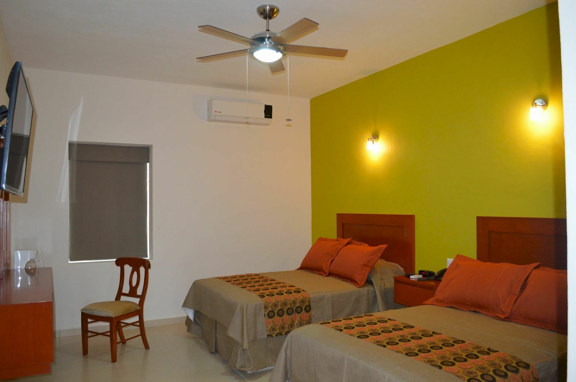 Concierge Plaza La Villa Colima Extérieur photo