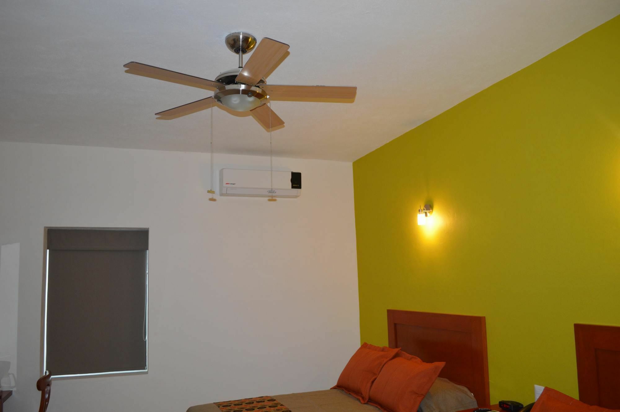 Concierge Plaza La Villa Colima Extérieur photo