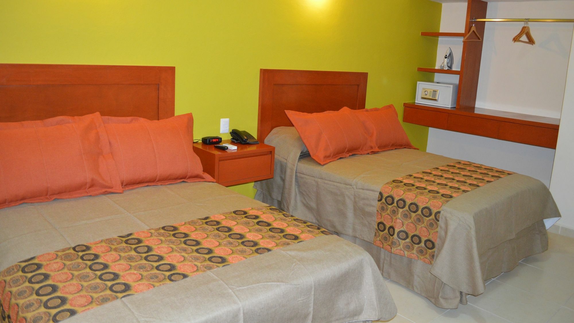 Concierge Plaza La Villa Colima Extérieur photo
