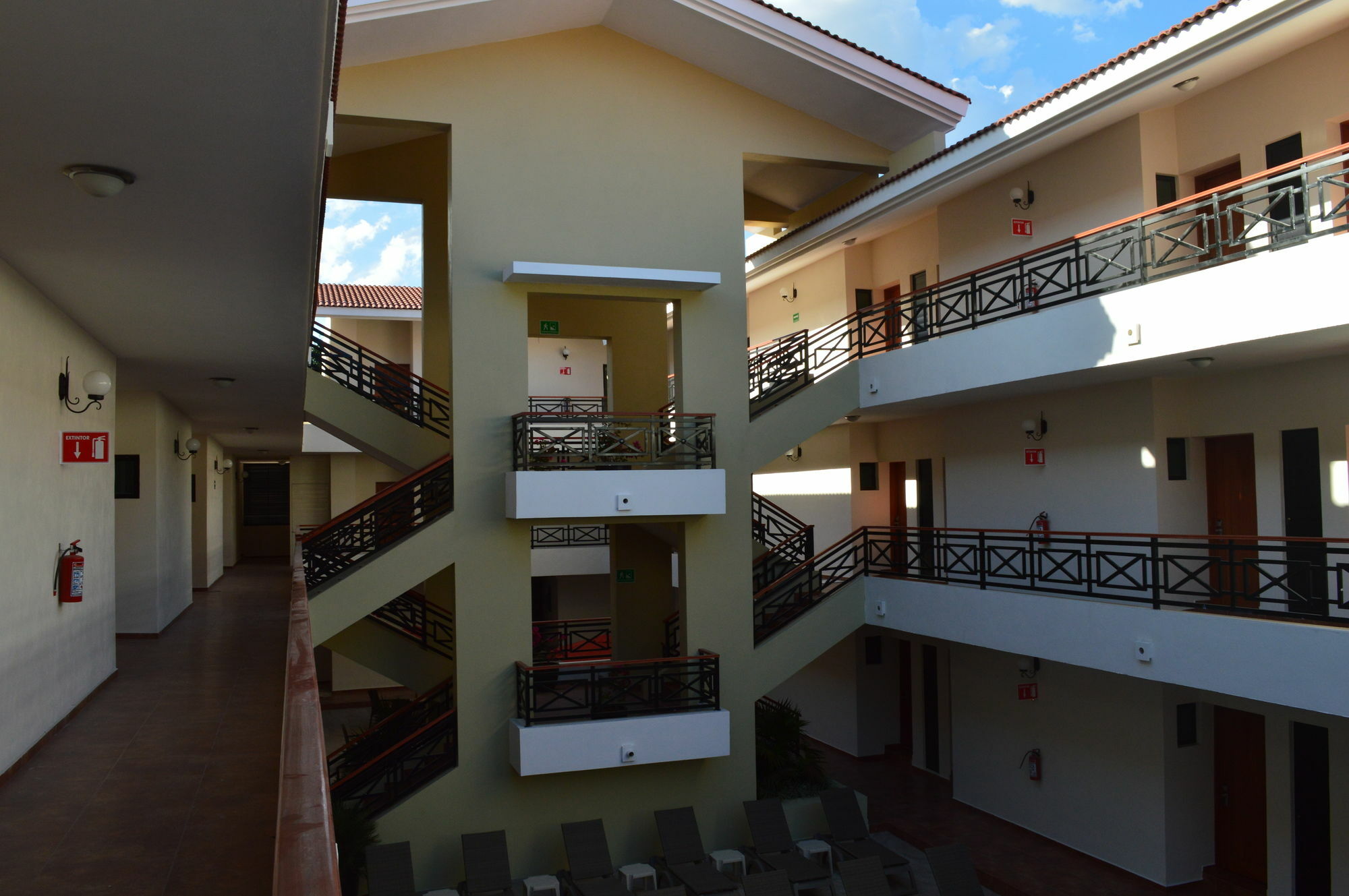 Concierge Plaza La Villa Colima Extérieur photo