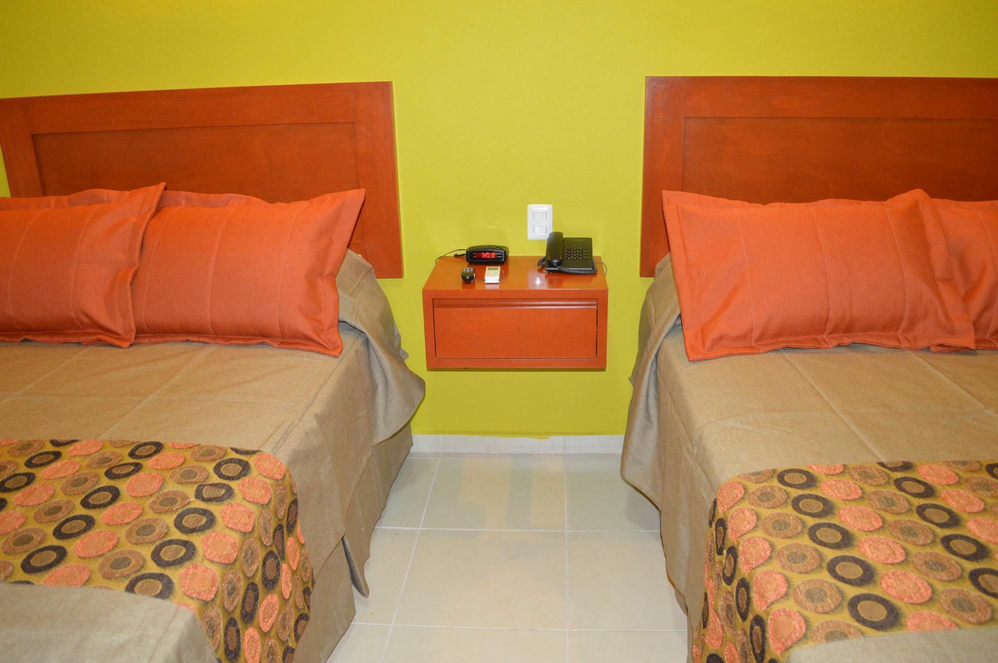 Concierge Plaza La Villa Colima Extérieur photo